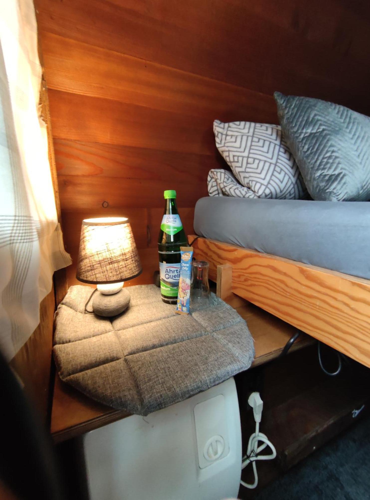Fuer Alleinreisende-1 Person- Single Room- Rustikales Freistehendes Mini Holzfass Zum Schlafen, Mit Angrenzendem Badezimmer! Leverkusen Bagian luar foto